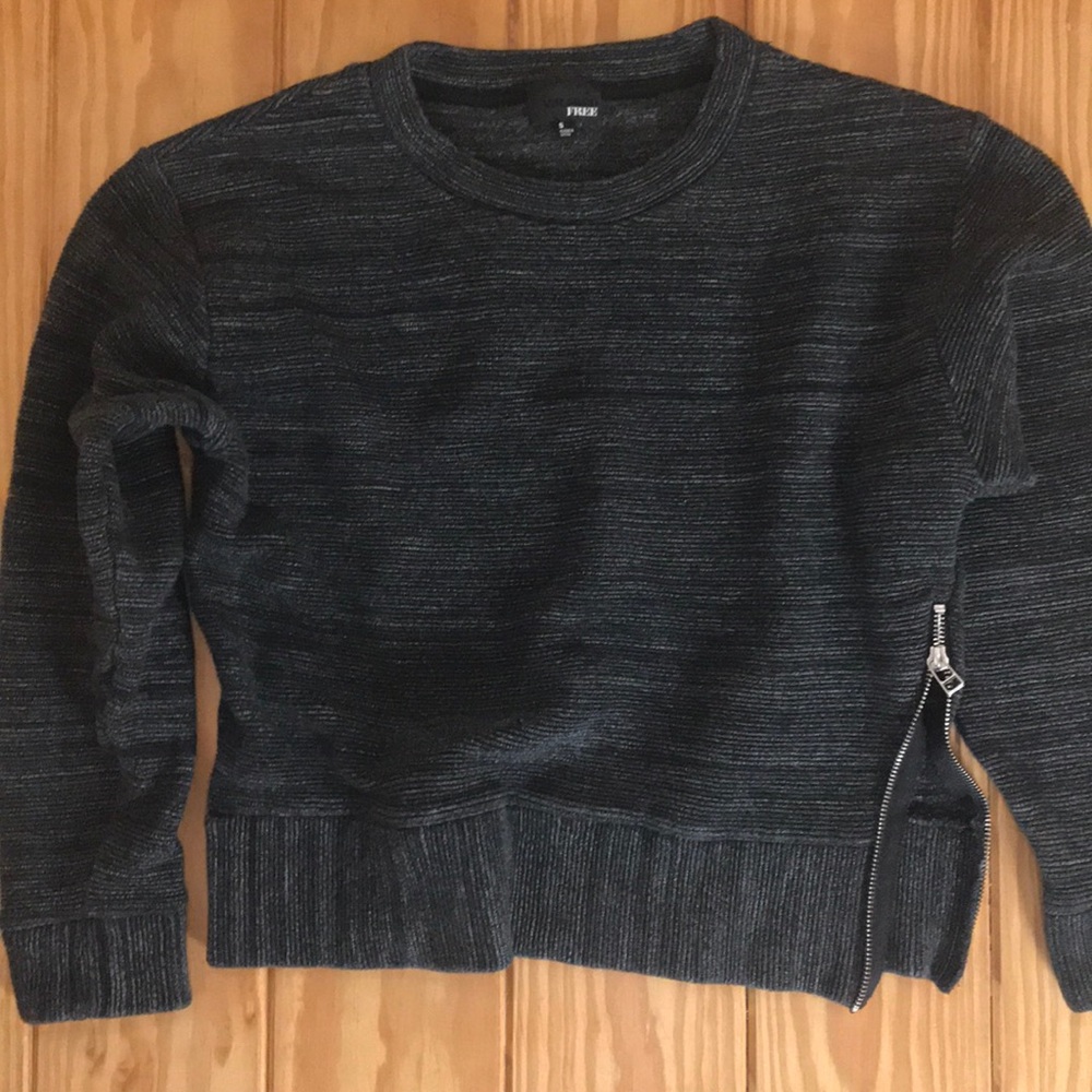 Wilfred Free Aritzia sweater Small